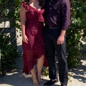 Lulu’s ruffled wine red wedding guest dress.